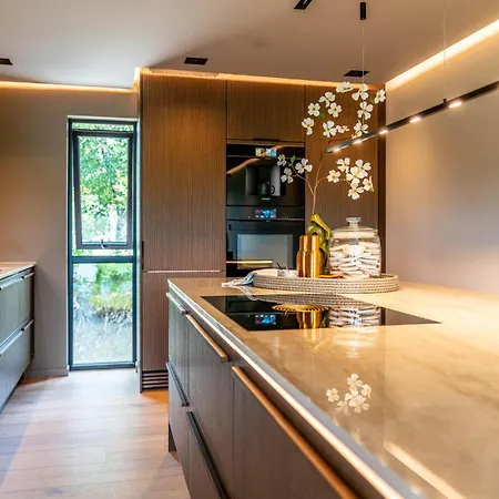 בית נופש Luxurious In With Wifi