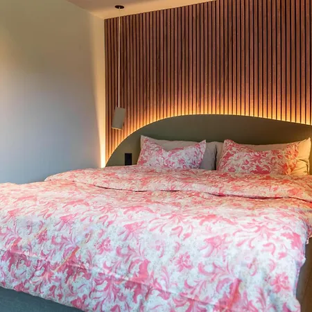 Luxurious In With Wifi *