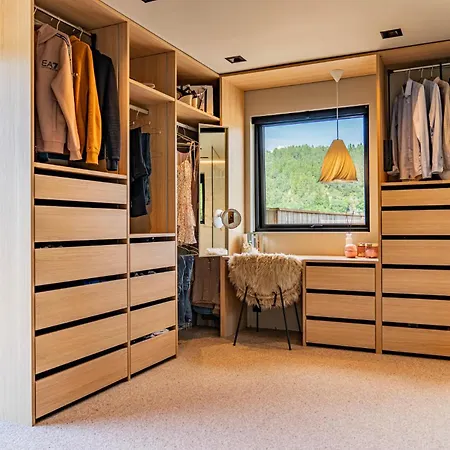 Luxurious In With Wifi * Ytre Arna