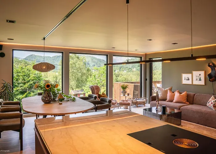 Luxurious In With Wifi Semesterbostad