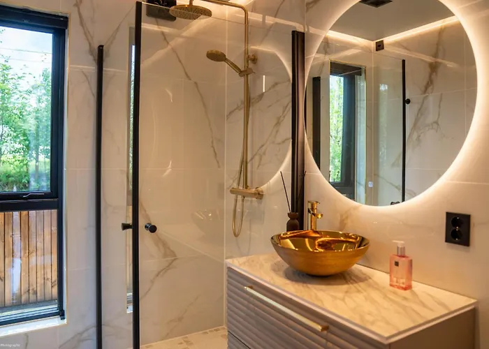 Luxurious In With Wifi * Ytre Arna